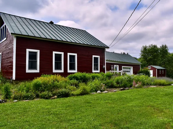 10 Rines Road, Burnham, ME 04922