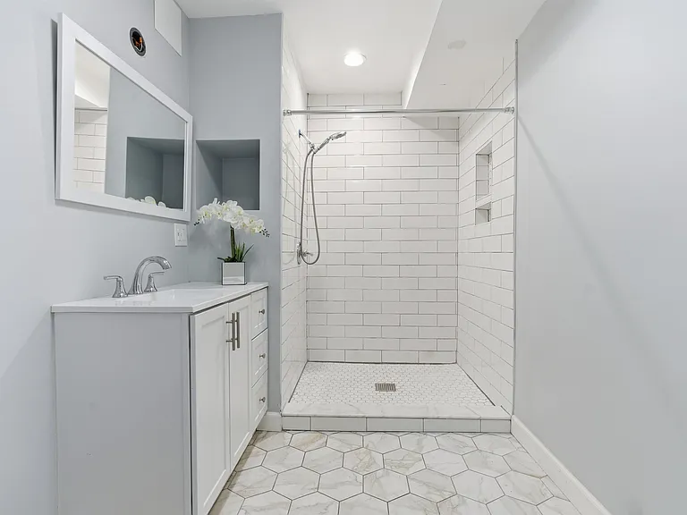 336 W Palisade Ave — Photo 20