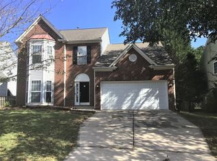 811 Clearbrook Rd, Matthews, NC 28105