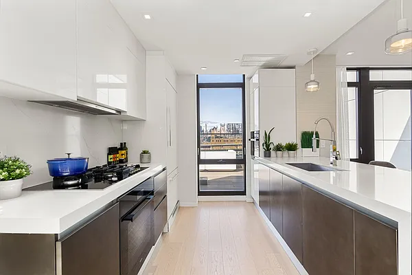 Rented by Compass | media 12