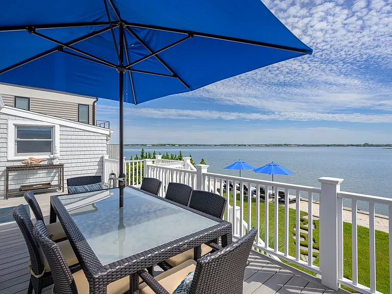 52 Harbor Rd — Photo 12