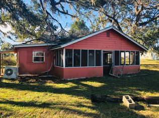 7847 Shady Grove Rd, Grand Ridge, FL 32442