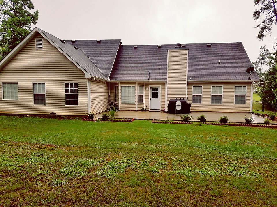 2nd image of 40 Shadowbrook Dr