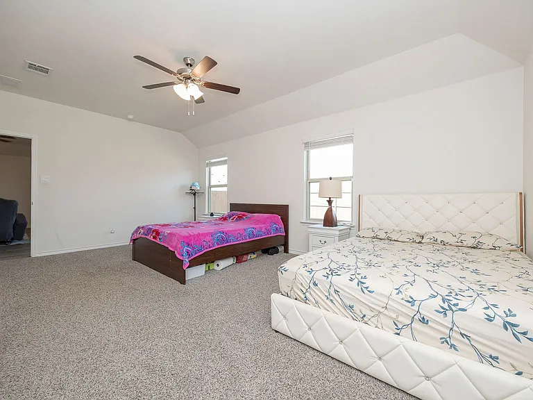 1205 Colonial Bluff Ln — Photo 12