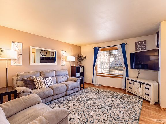 3rd image of 5202 Ridge Oak Dr