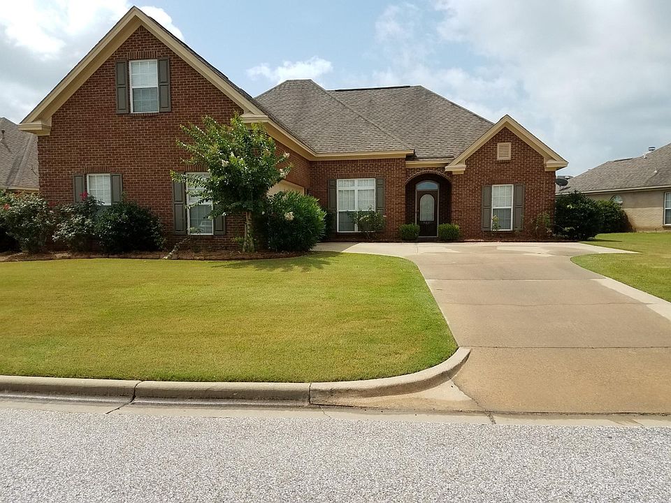 1st image of 9821 Helmsley Cir