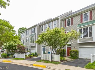 11195 Square Sail Ct, Reston, VA 20191