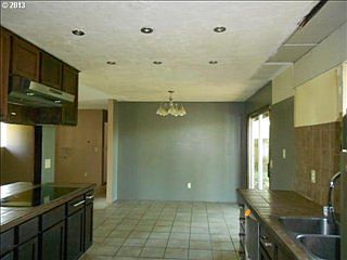 3rd image of 2314 NE 109th Ct