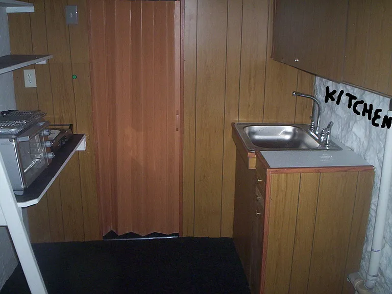 241 E Union St — Photo 5
