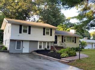 15 Winchester Dr, Lexington, MA 02420