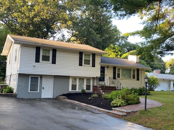15 Winchester Dr