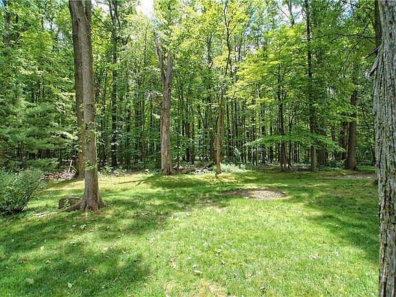4th image of 7290 Chatham Ct #19