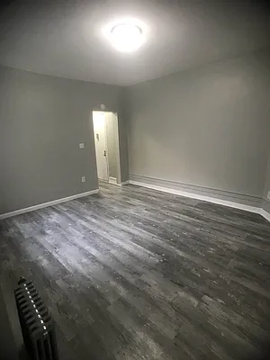 Rented by City Prime Commercial Realty  | media 20