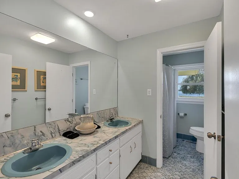 130 Leslie Dr — Photo 23