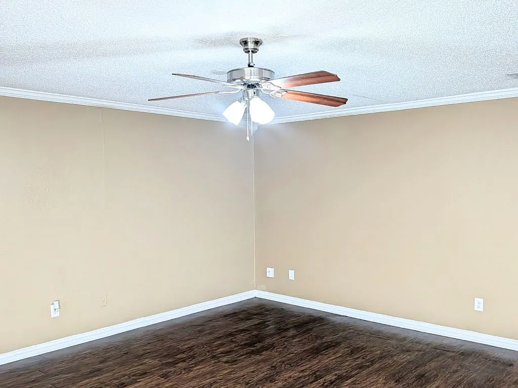5325 Weddington Ct Fort Worth TX 76133 — Photo 3