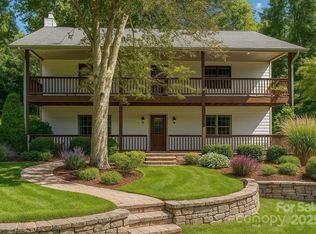 515 Pond Rd, Asheville, NC 28806