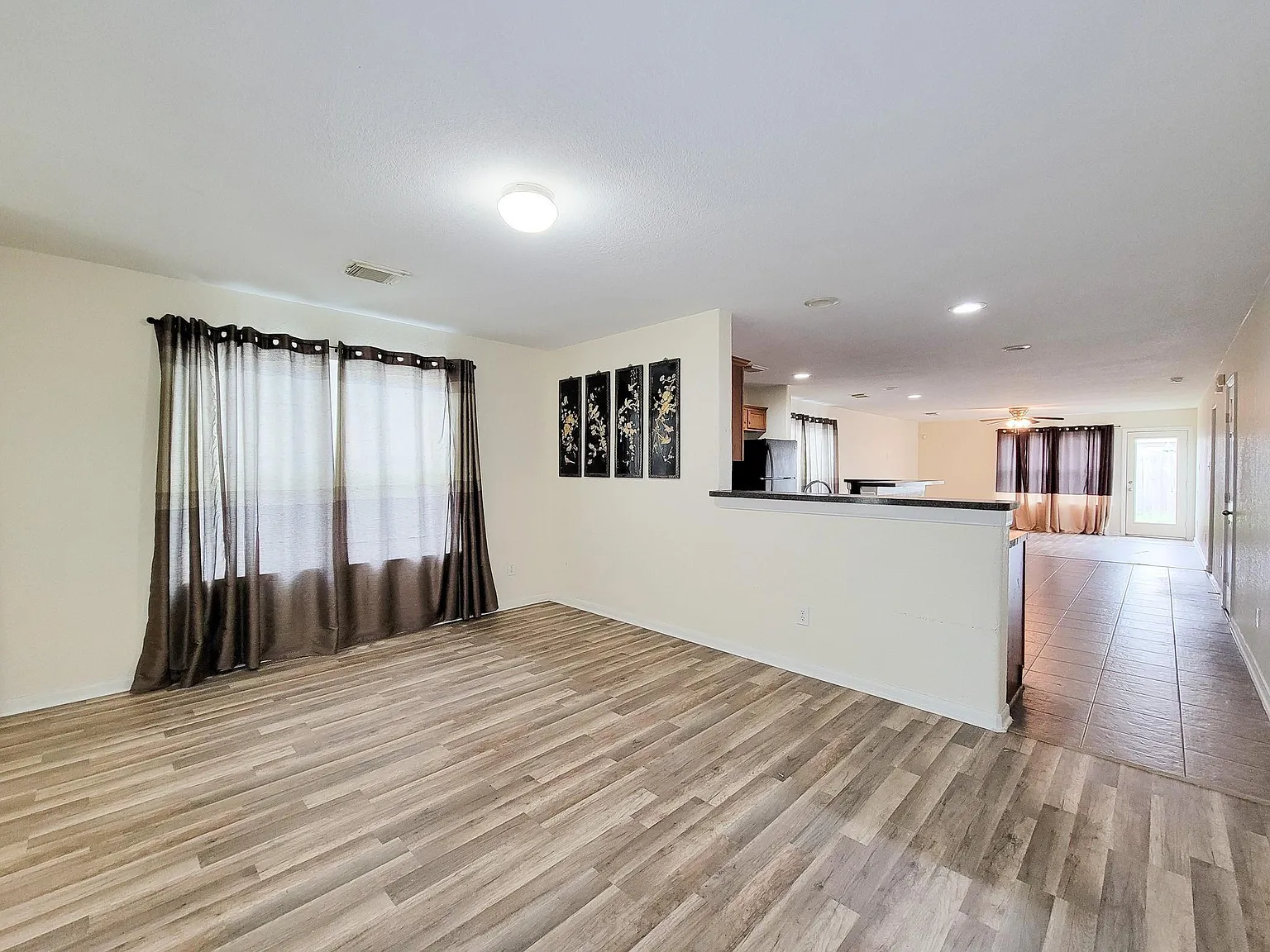 3 bed, 2.0 bath, 1632 sqft, $1,700 — Photo 4