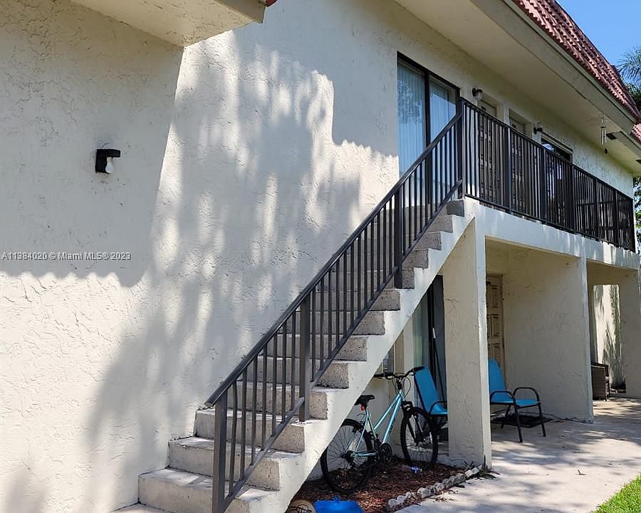 1st image of 11124 Royal Palm Blvd #6-10