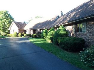 5 Squire Ct, South Barrington, IL 60010