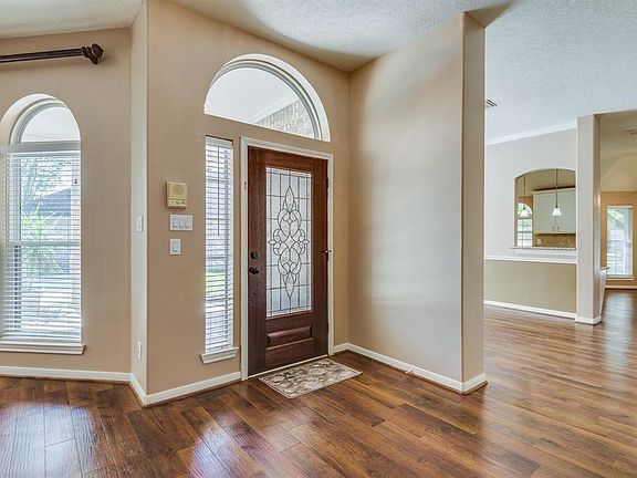 5th image of 3819 Berkley Park Ct