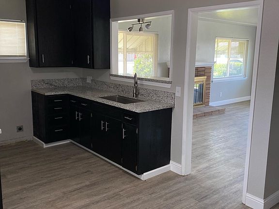 5th image of 3016 N 1st St #3016