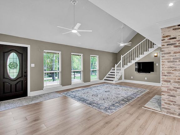 4th image of 1407 Lakeshore Dr