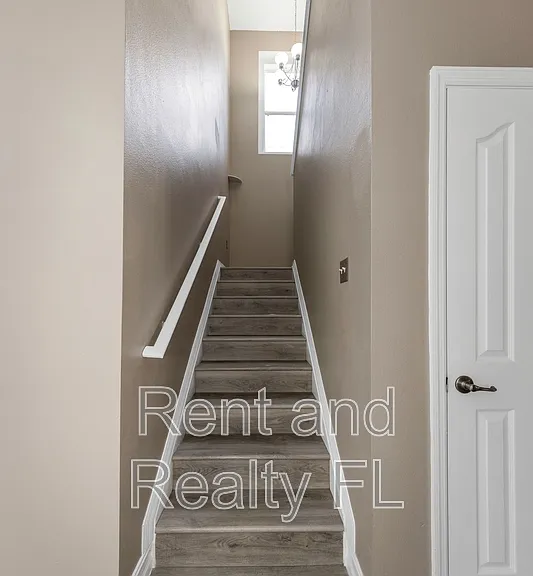12107 Fern Haven Ave — Photo 7