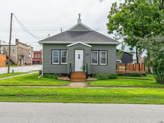 201 Walnut Ave, Woodward, IA 50276