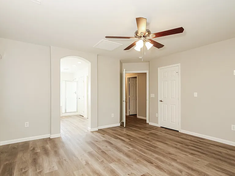 34929 N 30th Dr — Photo 10