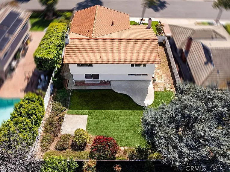 19841 Lombardy Ln — Photo 50