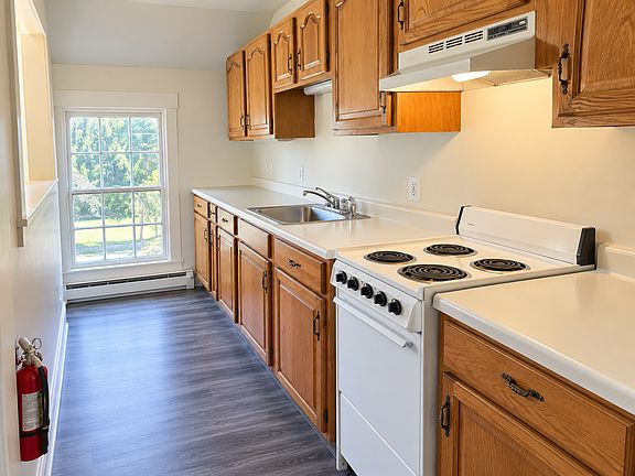 5th image of 209 Winthrop Center Rd