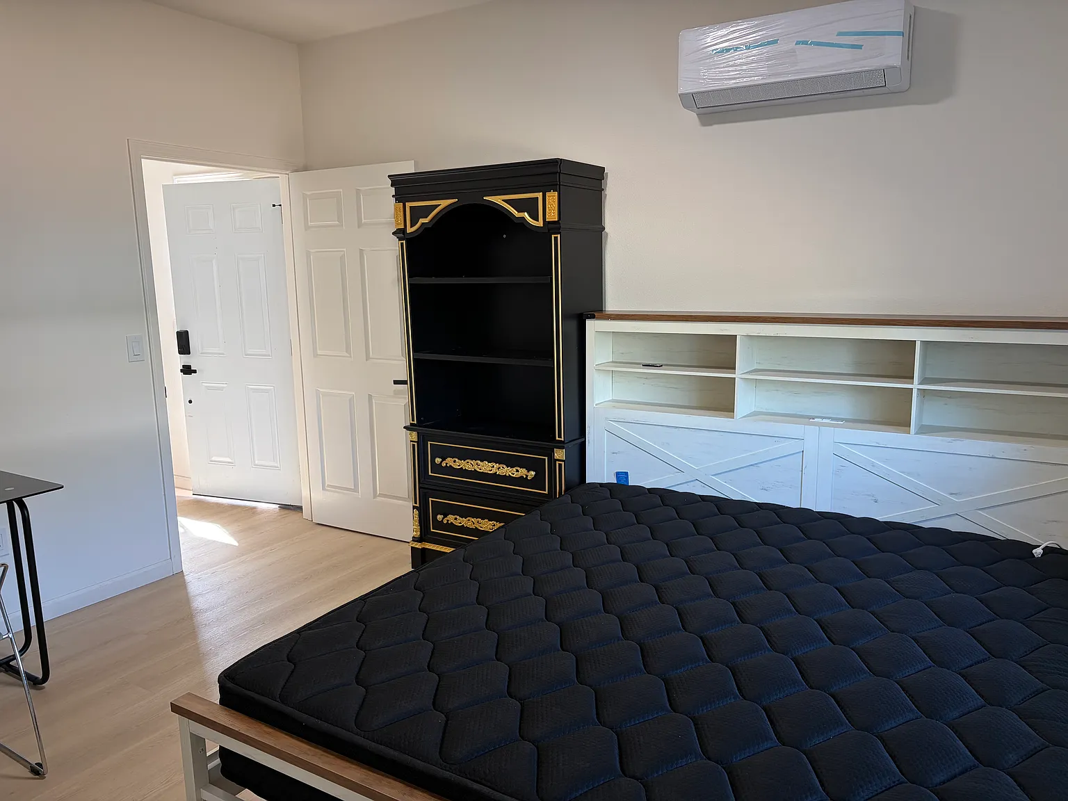4 bed, 1200 sqft, $1,500 — Photo 3