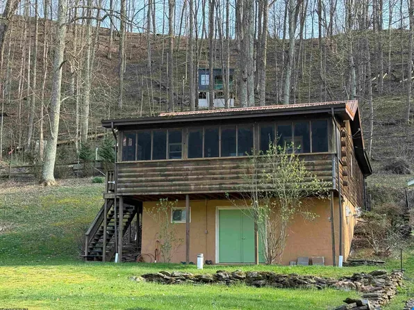 82 Crystal Lake Rd, West Union, WV 26456