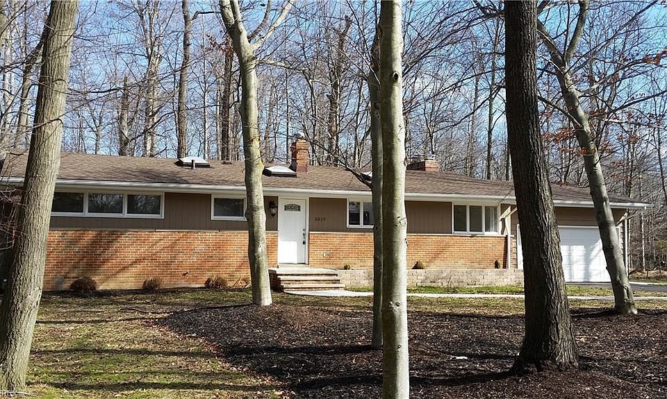 1st image of 3819 Roselawn Ave