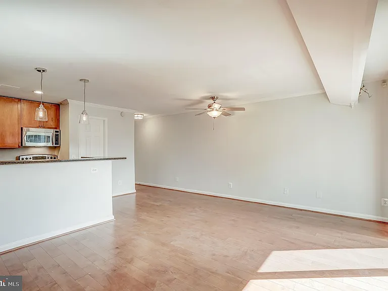75 S Reynolds St #403 — Photo 24