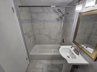 8805 Dee Rd APT 1S, Des Plaines, IL 60016