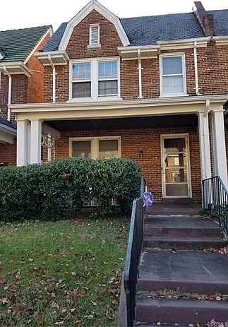 2nd image of 2203 Maplewood Ave