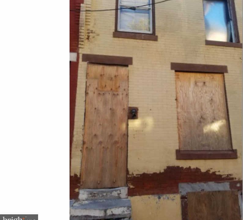2nd image of 2916 W Clementine St