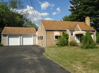 599 Golf Course Rd, Aliquippa, PA 15001