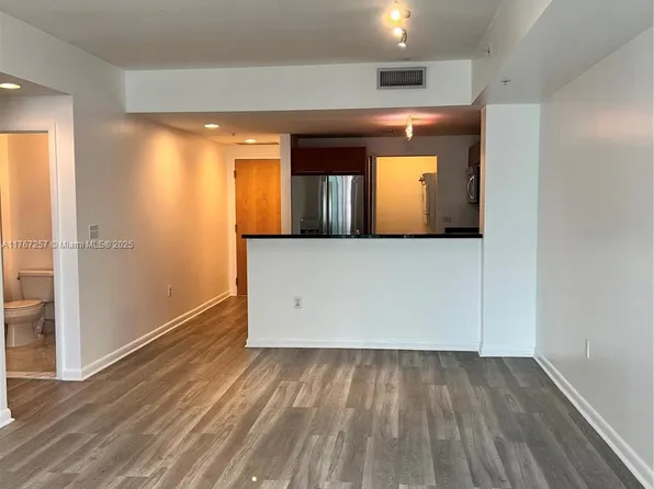 244 Biscayne Blvd APT 2609, Miami, FL 33132