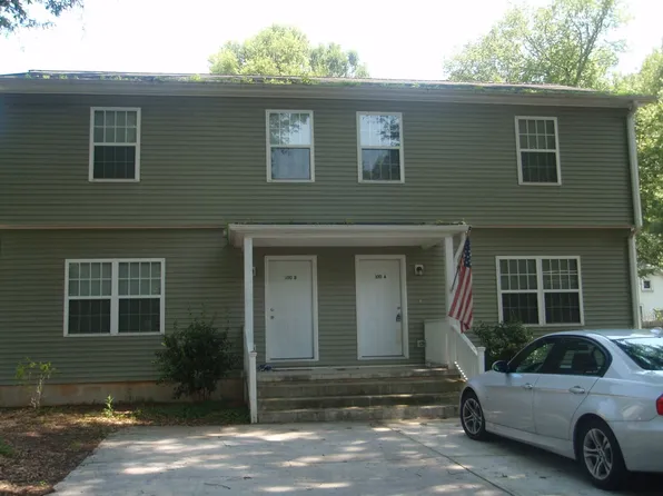 100 Gibson Park Dr #B, Huntersville, NC 28078