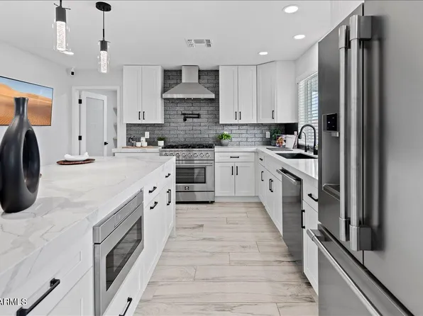 11615 N 30TH Street, Phoenix, AZ 85028