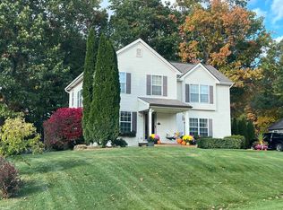 5350 Blossom Ln, Linden, MI