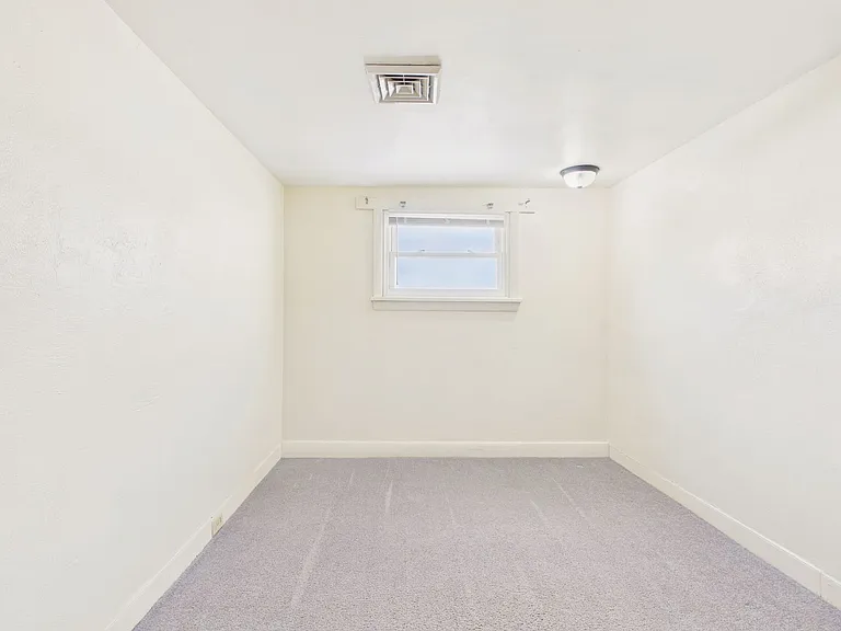 221 N Spring St — Photo 11