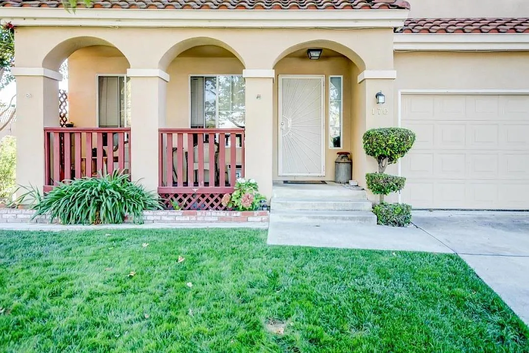 170 Falconi Way photo 1