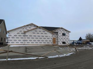 2109 16th Ct W, Williston, ND 58801