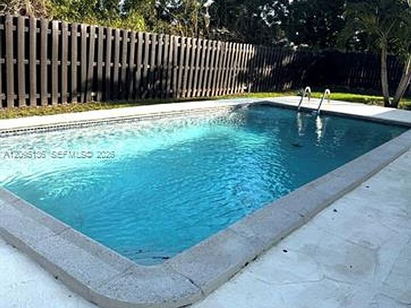 3rd image of 12635 SW 84th Avenue Rd #0