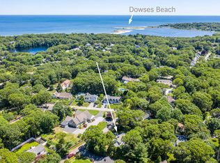 65 Deerfield Rd, Osterville, MA 02655