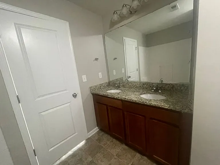 1025 Cedar Village Trl — Photo 8