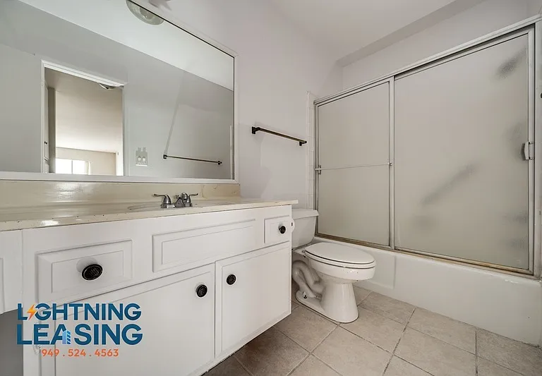 815 S Shenandoah St #301 — Photo 11